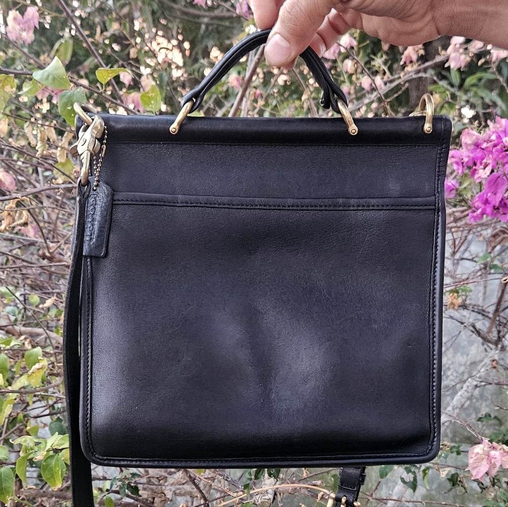 Vintage 90’s  COACH 9927 Willis Black Leather Crossbody Shoulder Handbag Purse - Picture 2 of 12